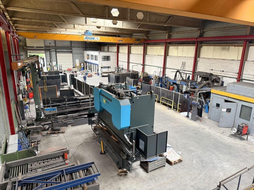 Haco 500 ton x 4100 mm CNC heavy duty — Hydraulic press brake — photo 11