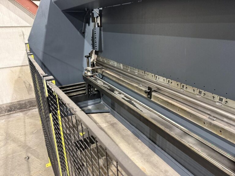 Haco ERM 135 ton x 3600 mm CNC — Hydraulic press brake — photo 2