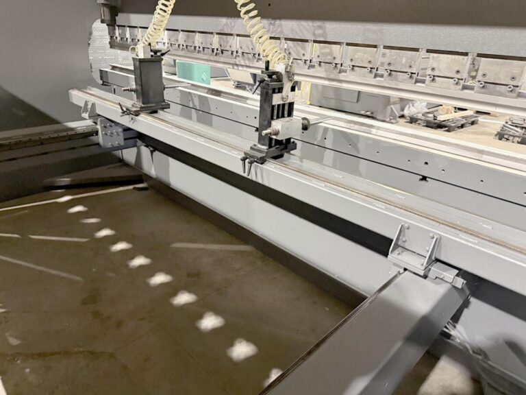 Haco ERMS 230 ton x 4300 mm CNC — Hydraulic press brake — photo 3