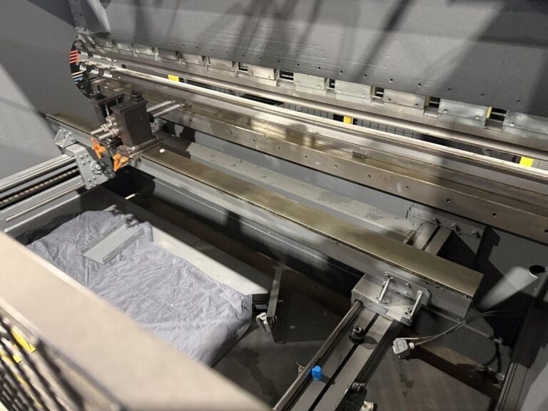 Haco PPES 135 ton x 3100 mm CNC — Hydraulic press brake — photo 3