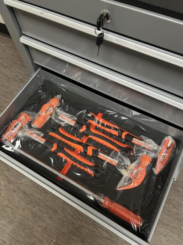 2025 NEW 79 PIECE TOOL KIT — photo 4