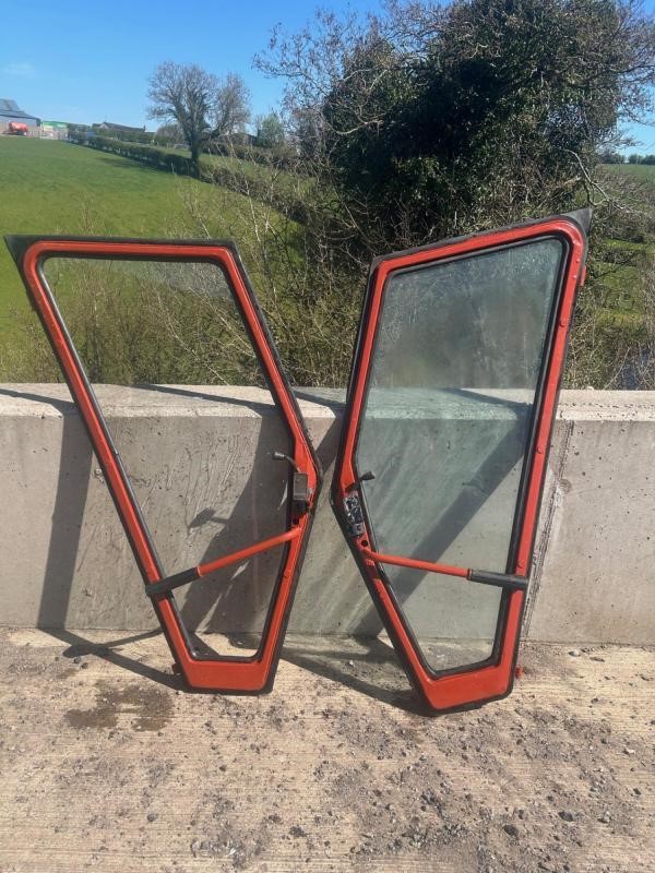 Other X2 FIAT SUPER COMFORT CAB DOORS — photo 4