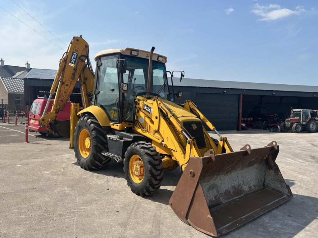 2003 JCB 3CX — photo 2