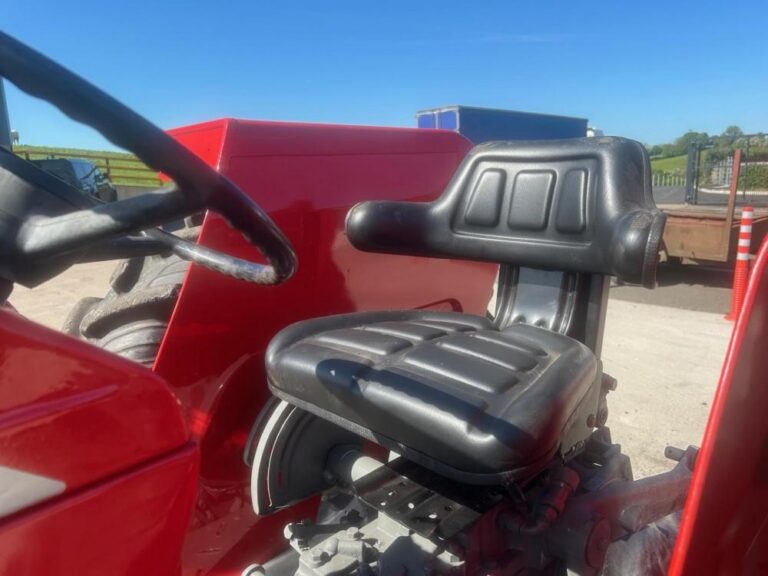 1992 MASSEY FERGUSON 185 — photo 6