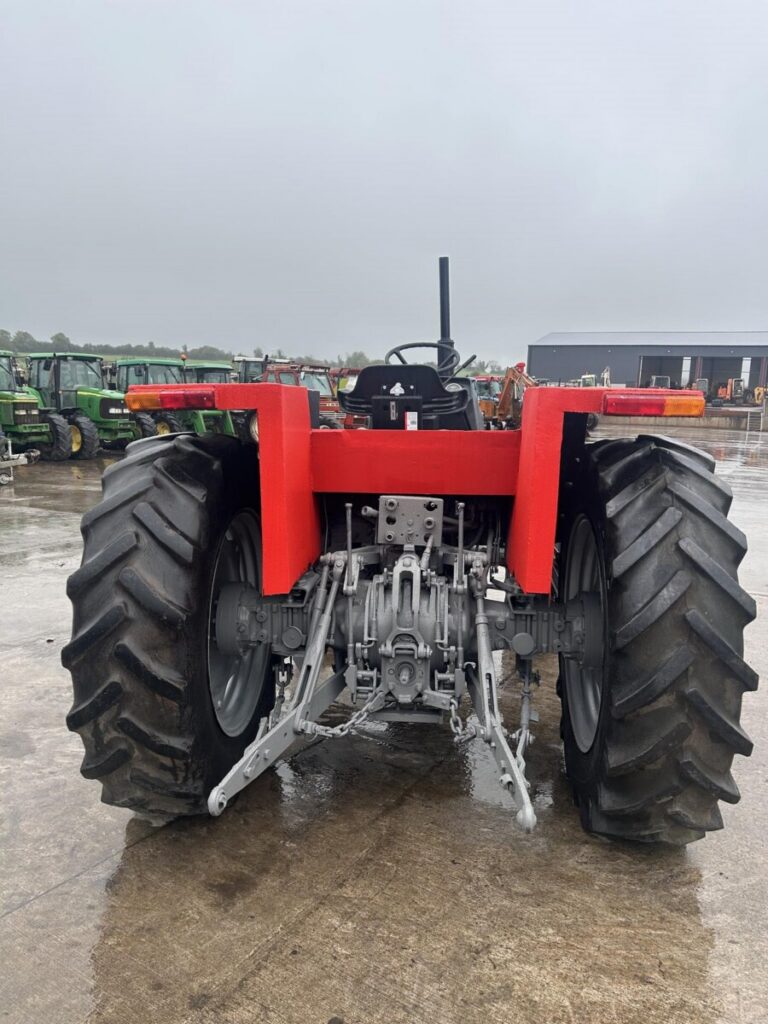 2001 MASSEY FERGUSON 385 — photo 4