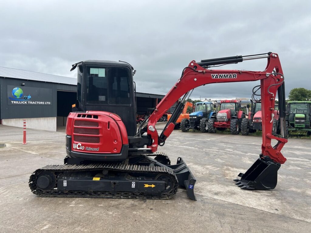 2016 YANMAR VIO40-5B — photo 1