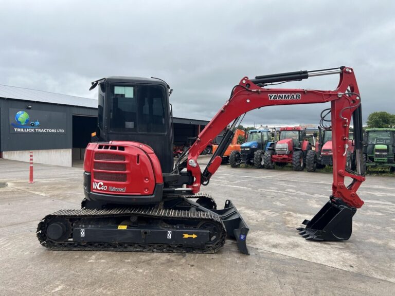 2016 YANMAR VIO40-5B — photo 1