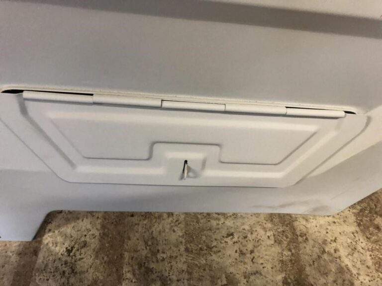 2023 Hitch New MF 135, 165, 175, 185 Mudguards — photo 5