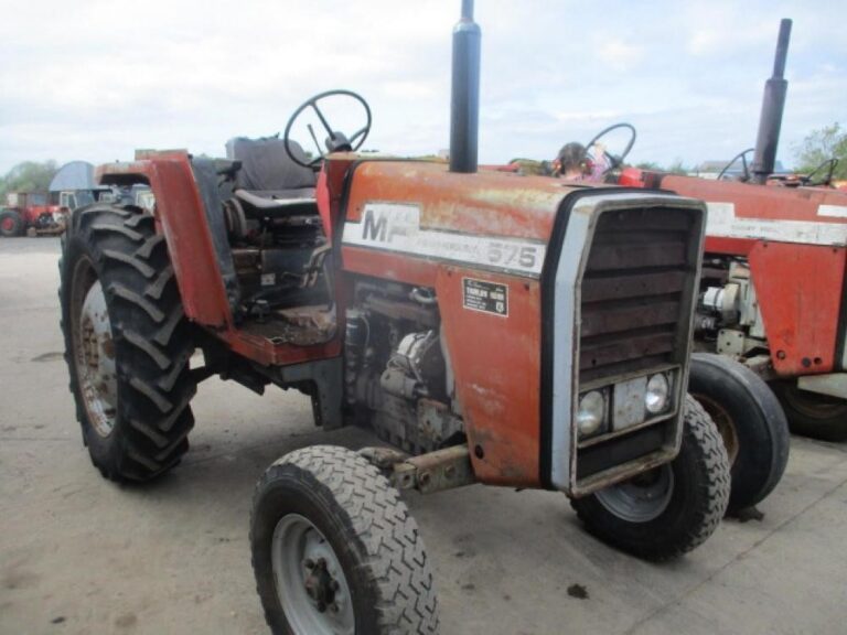 1982 MASSEY FERGUSON 575 — photo 4