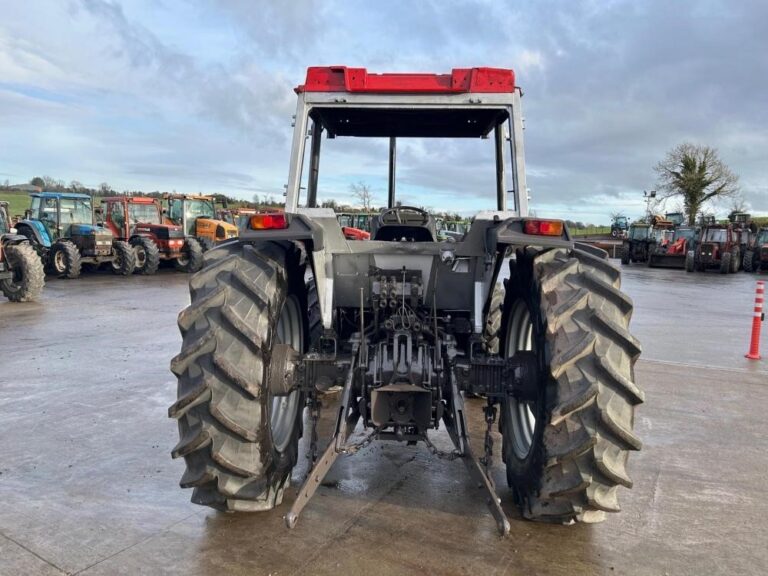 2002 MASSEY FERGUSON 390 — photo 5