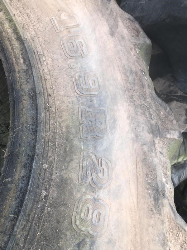 Tires TYRES 16.9-28 — photo 2