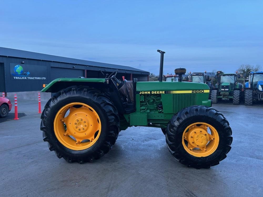 1996 JOHN DEERE 2850 — photo 1
