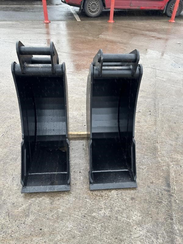 Hammer/Breaker – Hydraulic NEW TT 12′ BUCKETS — photo 2