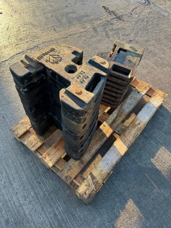 SELECTION OF TRACTOR WEIGHTS — photo 10