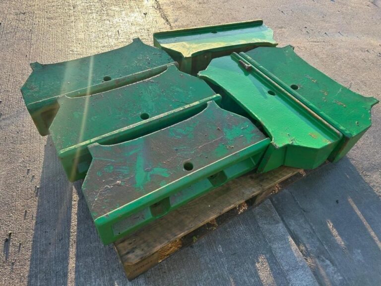 Hitch JOHN DEERE WEIGHT CARRIERS — photo 1