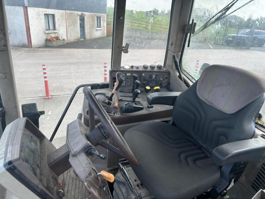 2005 JOHN DEERE 6920 — photo 6