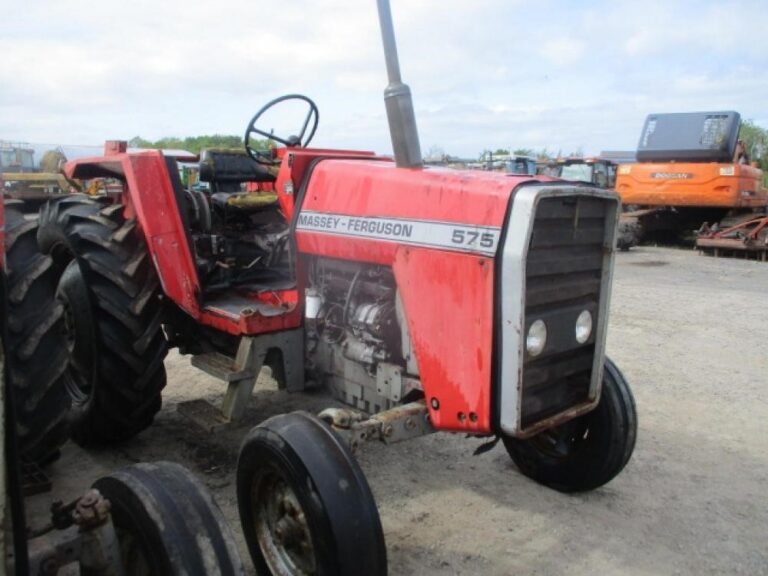 1982 MASSEY FERGUSON 575 — photo 7