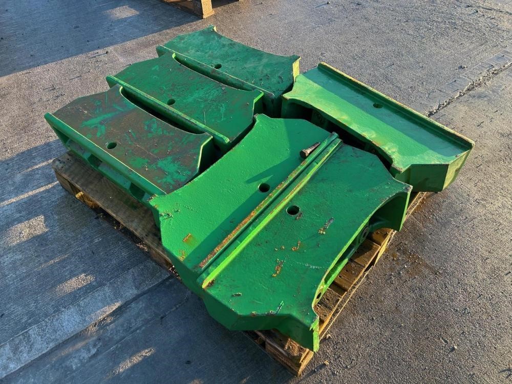 Hitch JOHN DEERE WEIGHT CARRIERS — photo 3