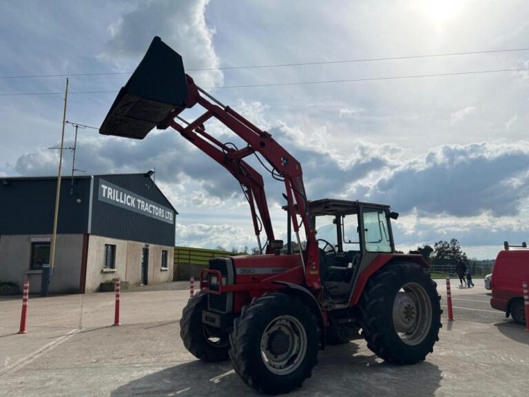 2001 MASSEY FERGUSON 390 — photo 3