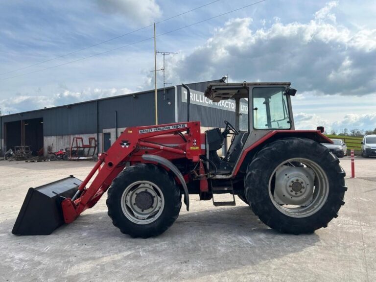 2001 MASSEY FERGUSON 390 — photo 5