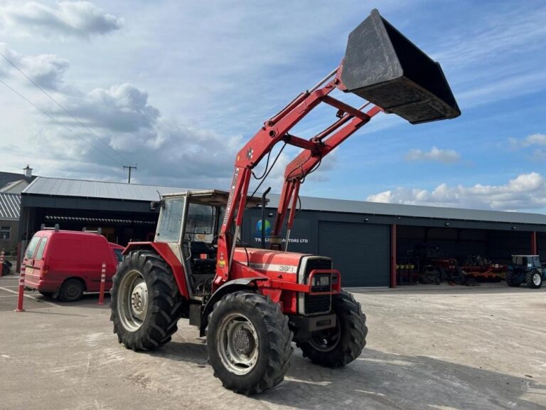 2001 MASSEY FERGUSON 390 — photo 2