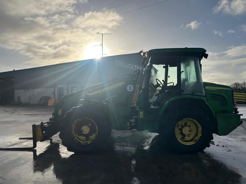 2002 JOHN DEERE 3800 — photo 4
