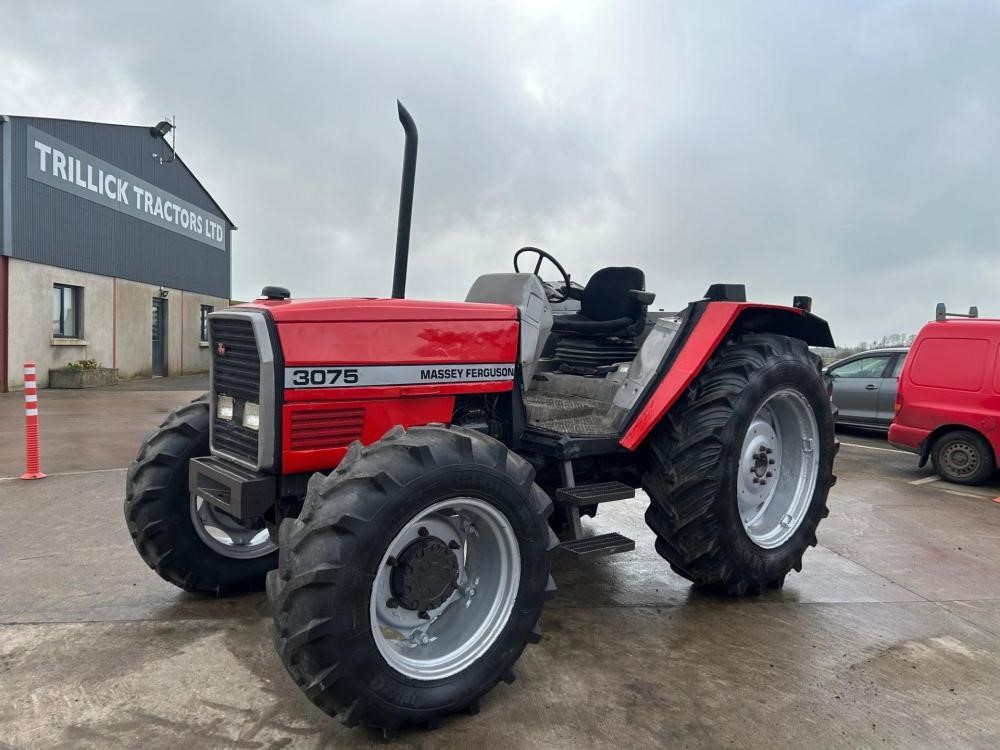 2002 MASSEY FERGUSON 3075 — photo 3