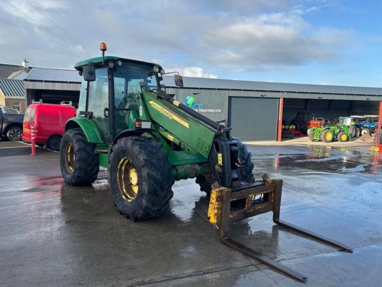 2002 JOHN DEERE 3800 — photo 2