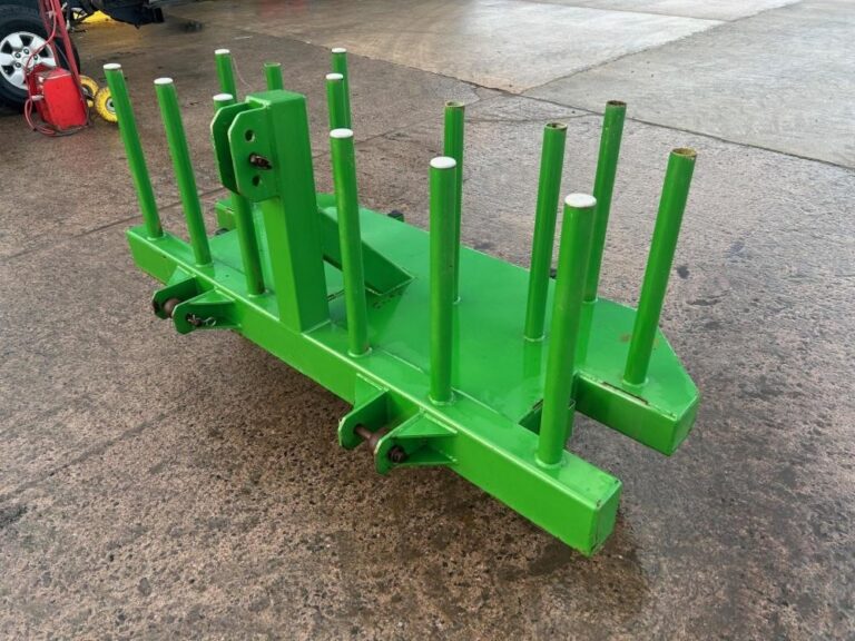 BALE WRAP CARRIER FOR FRONT LINKAGE — photo 6