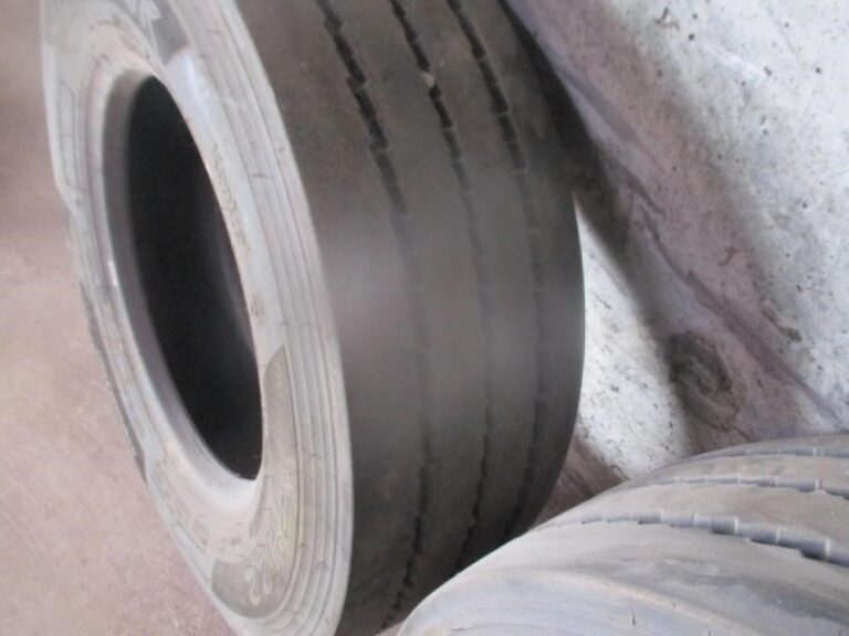 2024 Tires HANKOOK 245/70R17.5 — photo 2