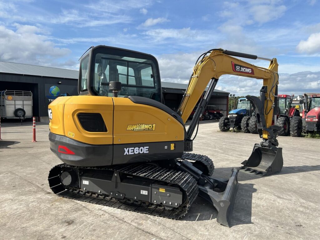 2026 XCMG XE60E — photo 6