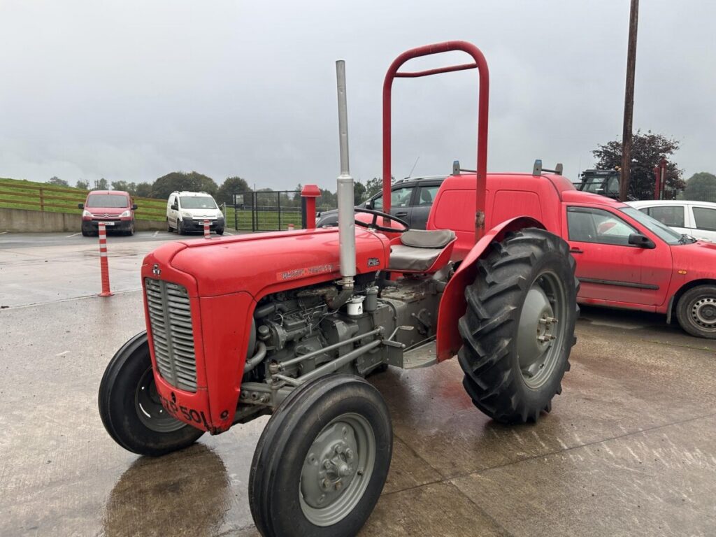 1961 MASSEY FERGUSON 35 — photo 3