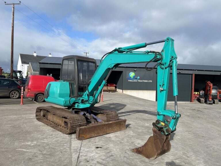 2000 KOMATSU PC40 — photo 2