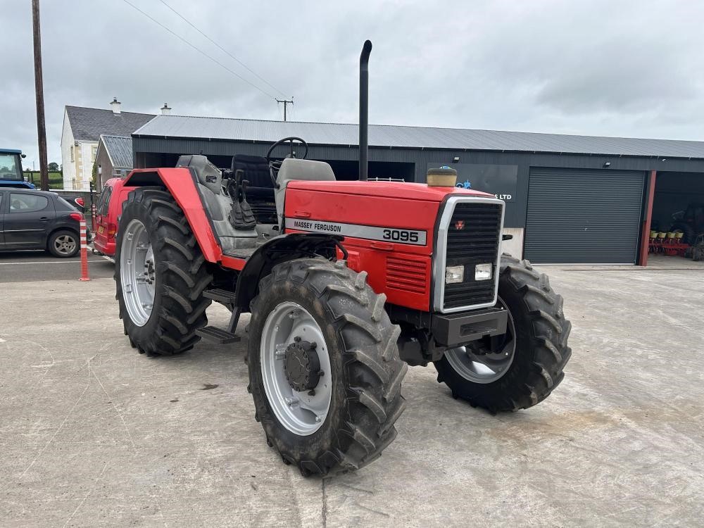 2001 MASSEY FERGUSON 3095 — photo 2