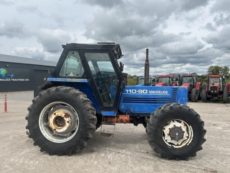 2004 NEW HOLLAND 110-90 — photo 1