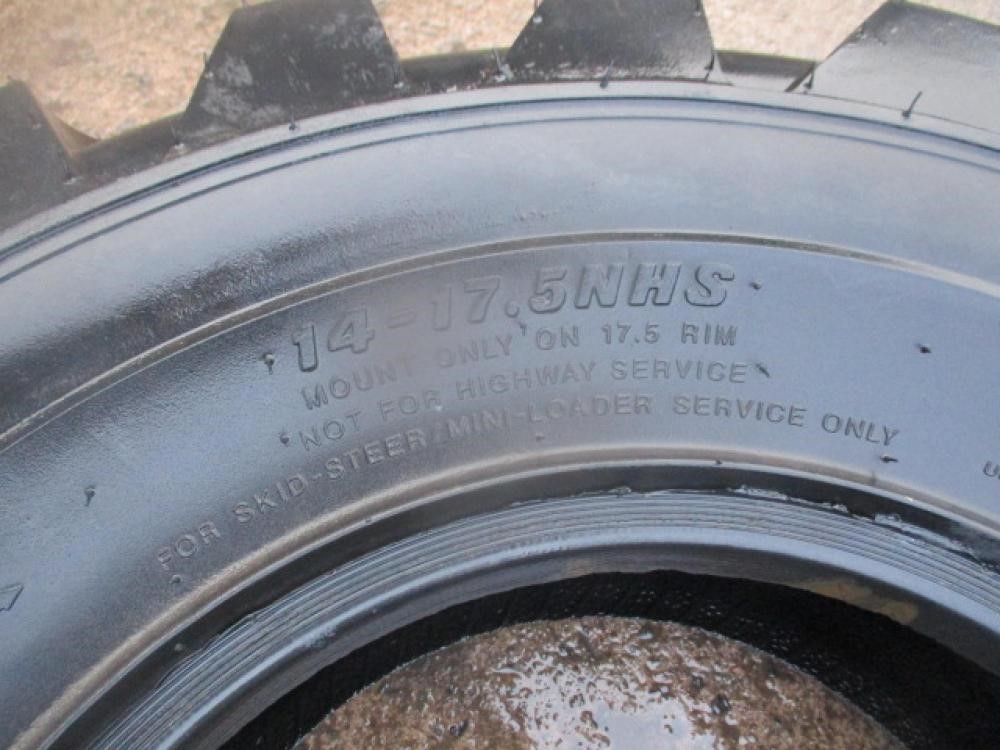 Tires x1 ((NEW)) Trac Chief 14-17.5 Loadall Tyre — photo 3