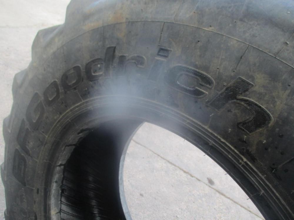 Tires BF GOODRICH 400/80-24 — photo 4