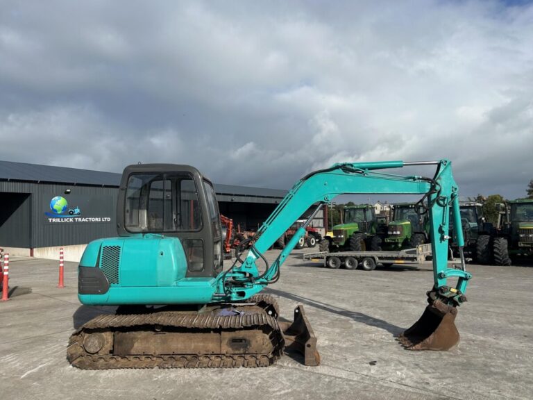2000 KOMATSU PC40 — photo 1