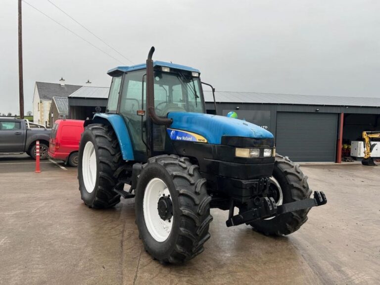 2003 NEW HOLLAND TM140 — photo 2