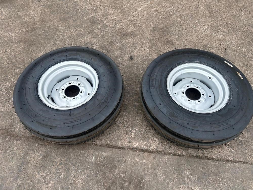 Tires X2 NEW 900-16 WHEELS — photo 4