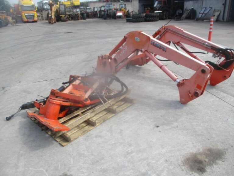 KUBOTA LA1403 — photo 5