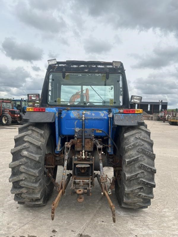 2004 NEW HOLLAND 110-90 — photo 5