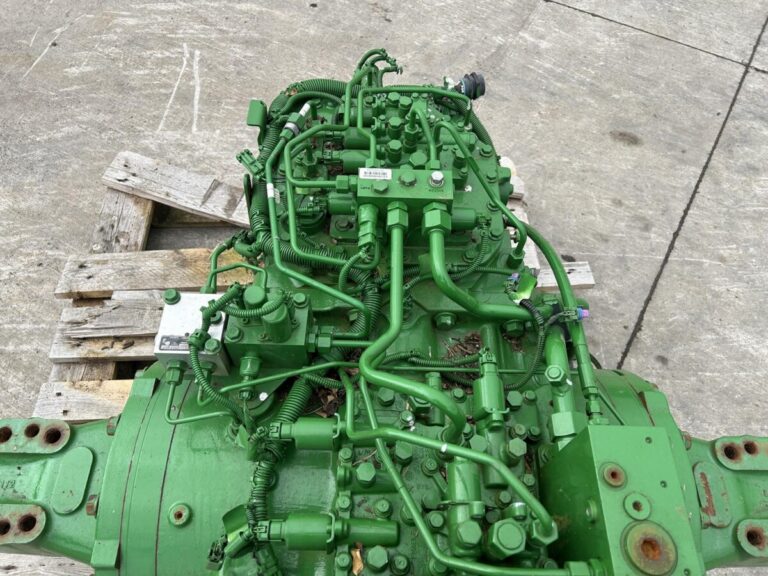 2014 JOHN DEERE 5100R — photo 2