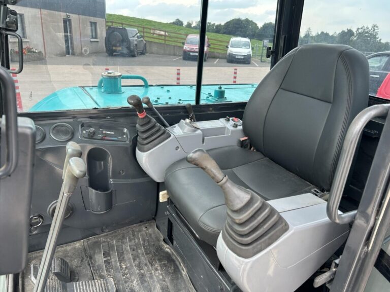 2017 KOBELCO SK60-8 — photo 8