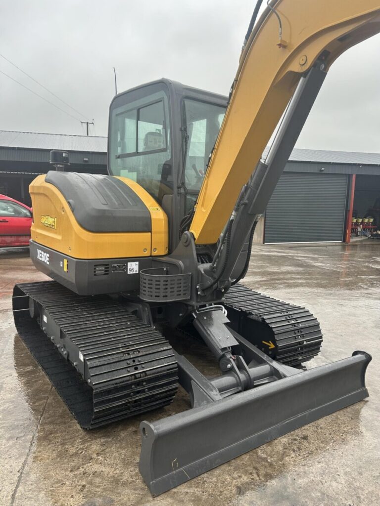 2026 XCMG XE60E — photo 3