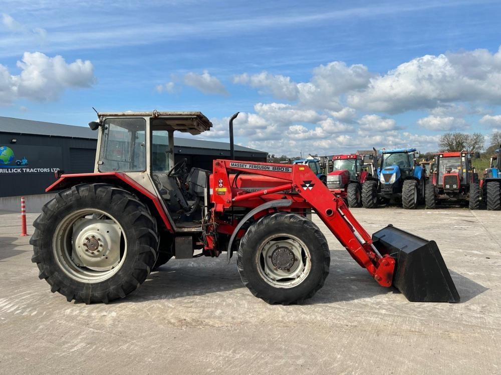 2001 MASSEY FERGUSON 390 — photo 8