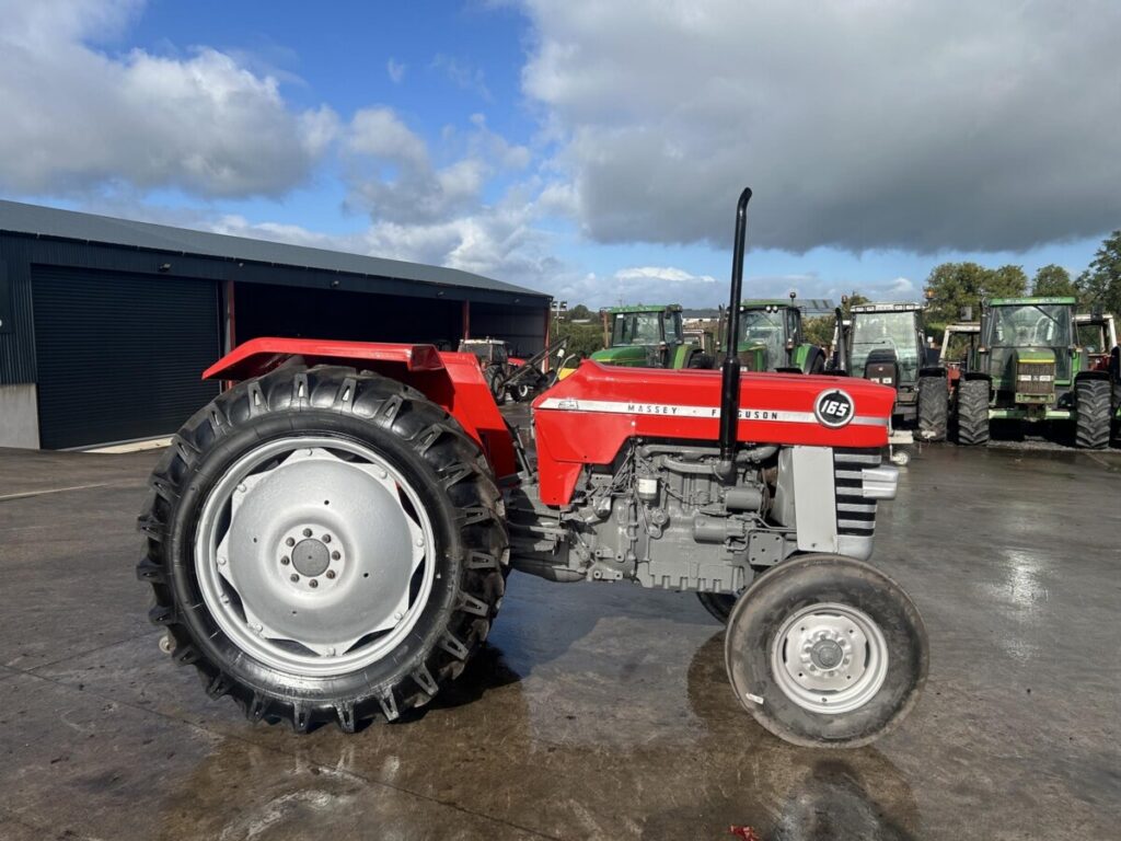 1987 MASSEY FERGUSON 165 — photo 1