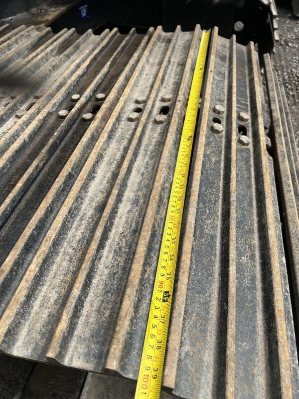 2026 Hammer/Breaker – Hydraulic NEW SET OF 1 METER PADS — photo 5