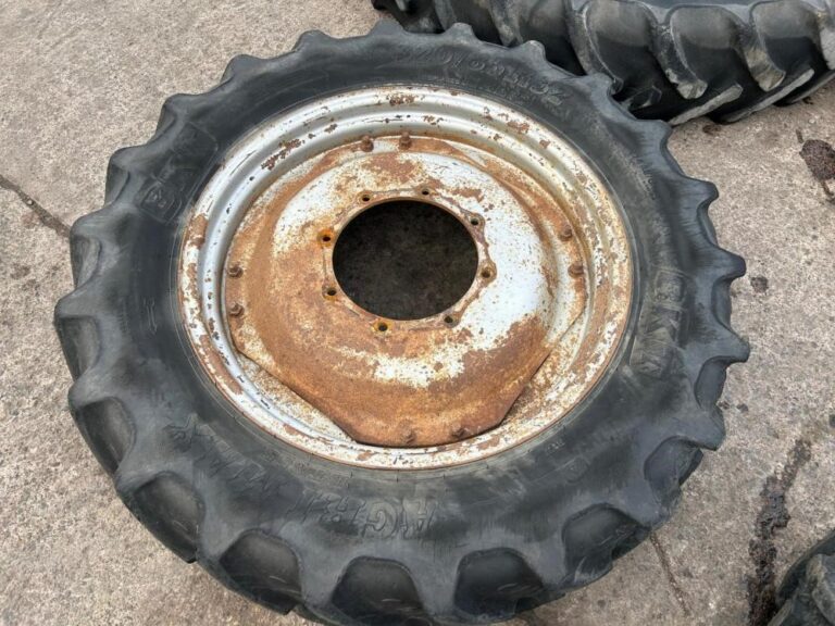 Tires X4 WHEELS TO SUIT MF, FIAT OR CASE — photo 5