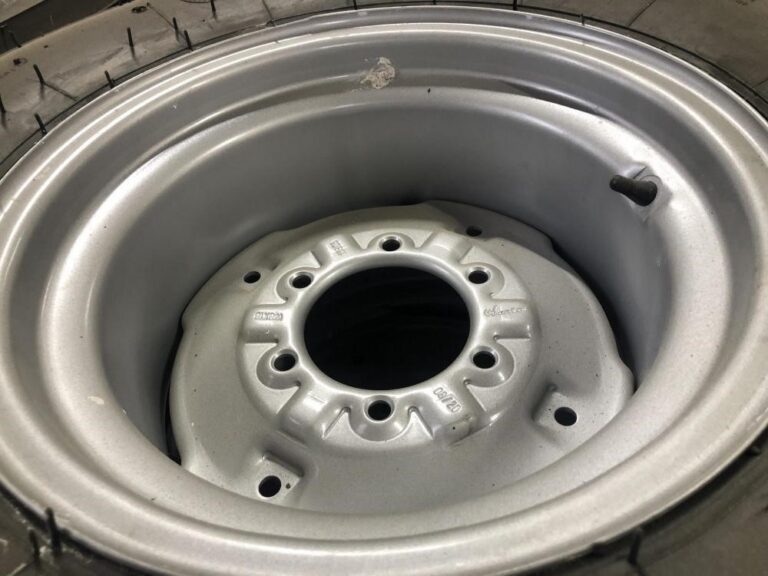 2023 Tires New 1000-16 — photo 3